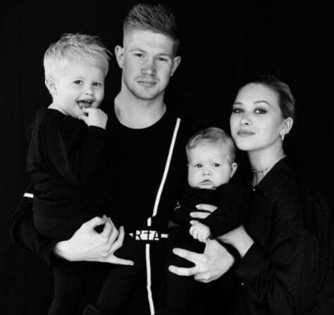 Anna De Bruyne's son, Kevin De Bruyne with wife and kids.
